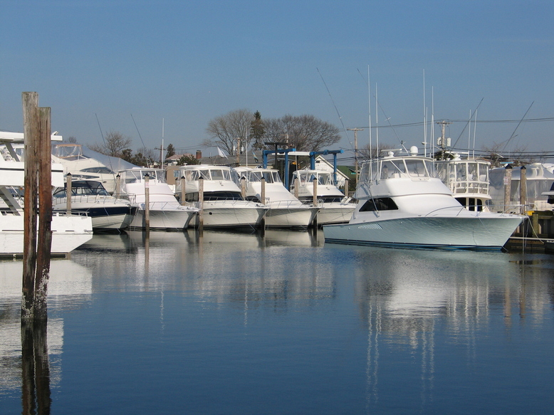 Freeport, NY: Boats Docked onThe Freeport Nautical Mile