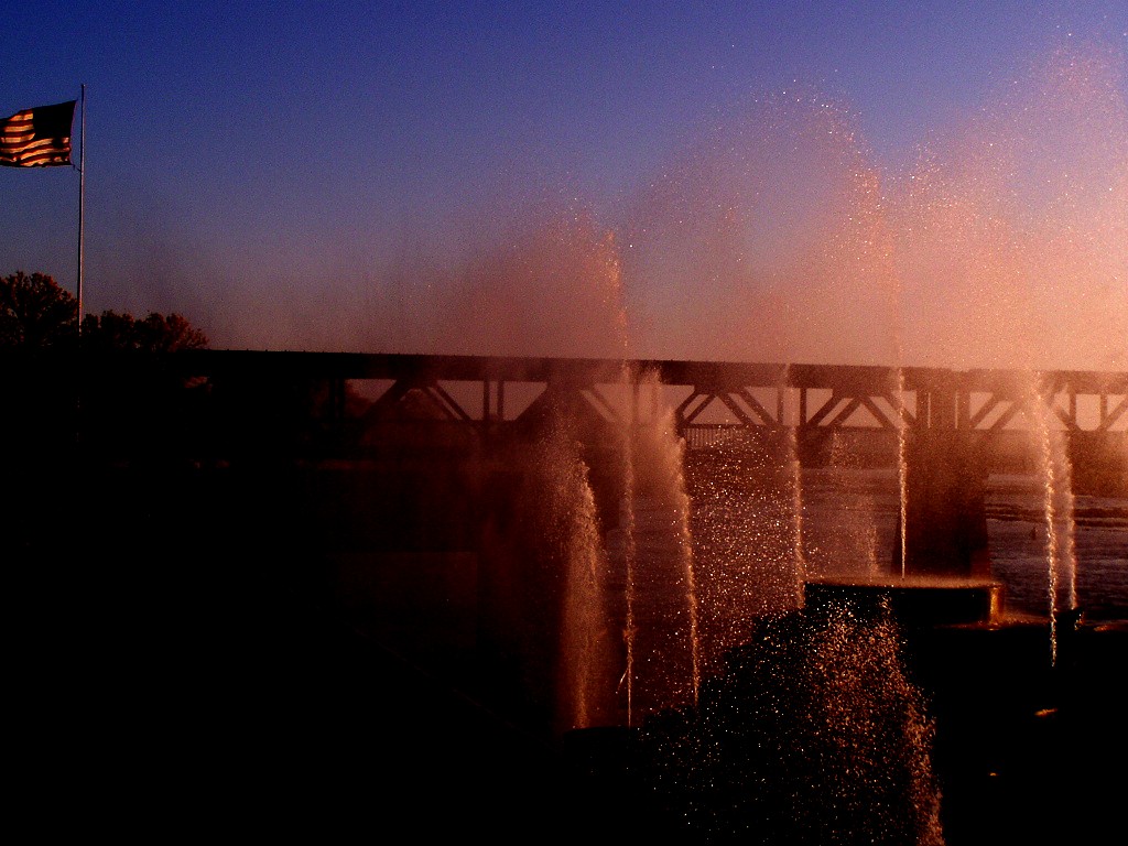 Tulsa, OK : Facing South, the Fountains at Zinc Park