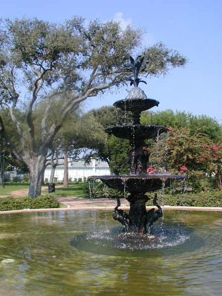 Galveston, TX: Fountain in Kemper Park, Galveston, TX