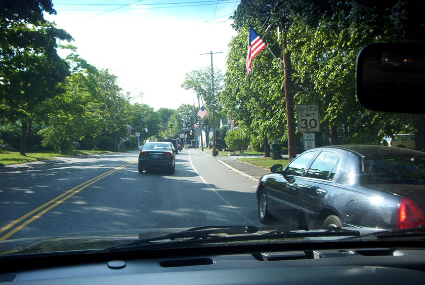 Bolton, MA : Route 117 in the center of Bolton