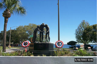 Kissimmee, FL : Statue