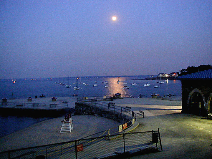 New Rochelle, NY: Summer Moon on Echo Bay