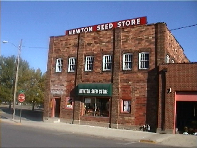Newton, IA: Newton Seed Store