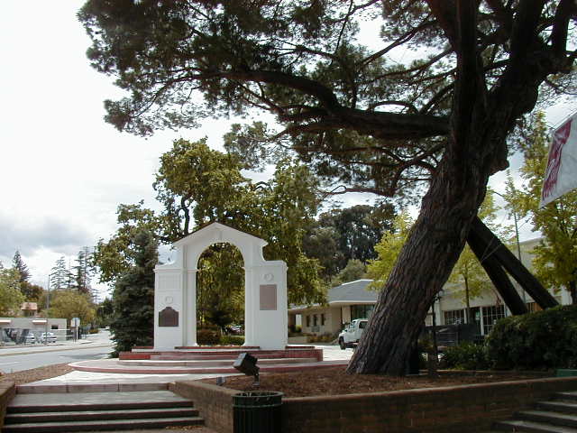 Saratoga, CA : Hwy 9 & Saratoga