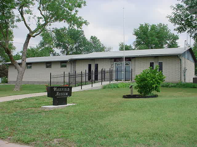 Wakefield, KS : Wakefield Historical Museum.    Free admission.   Call 785-461-5516 for hours or appointment.