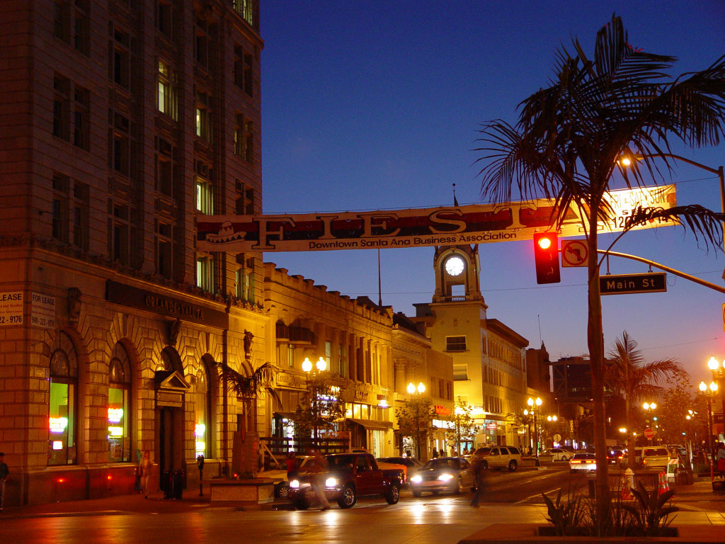 Santa Ana, CA: Downtown area