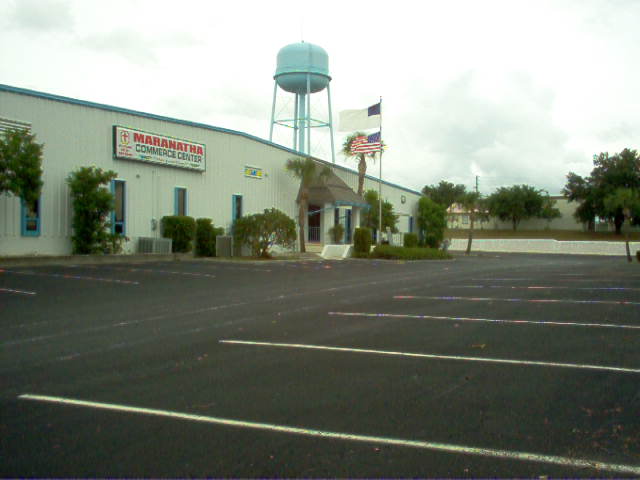 Silver Springs Shores, FL: Maranatha Commerce park