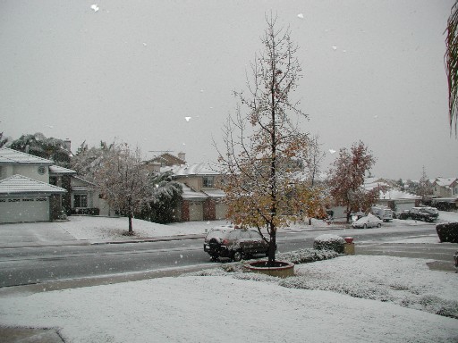 Sun City, CA: An unusual snowy November day in "SUN" City