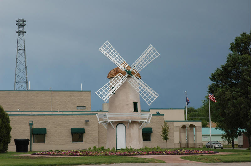 Lamar, CO: Windmill