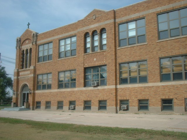 Hoisington, KS : St John's Catholic School Hoington Kansas