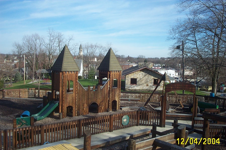 Salem, IN: Riley's part West of the Town Square.