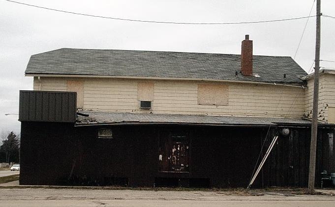 Creve Coeur, IL : Back View of Nyman's Market I Photographed