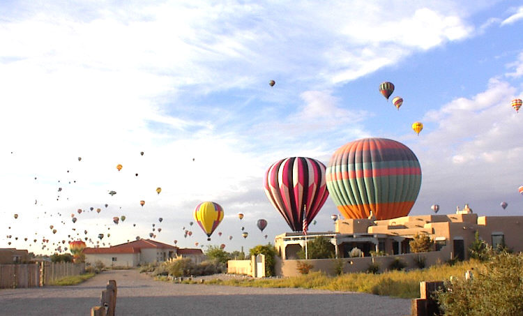 Albuquerque, NM : Balloon Fiesta 2001 in Corrales