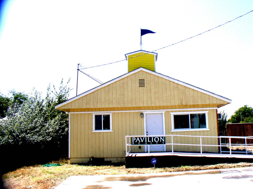 Olivehurst, CA : 4998 Powerline Road, Pavilion Realty, Olivehurst Ca