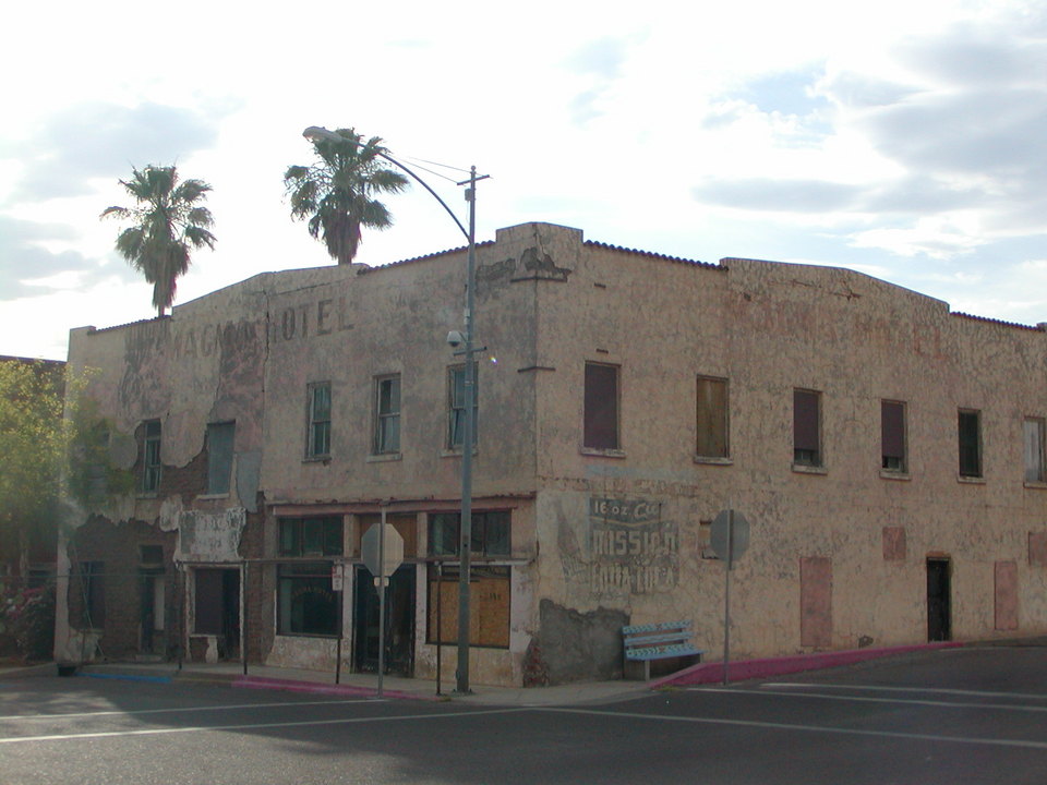 Superior, AZ: Superior Arizona - Old Hotel