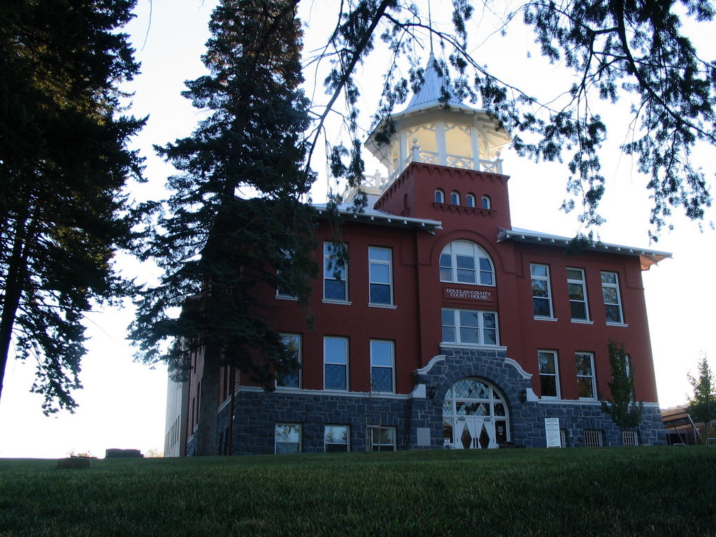Waterville, WA: douglas county courthouse