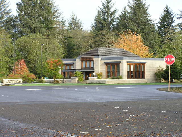 Naselle, WA : Library in the center of Naselle