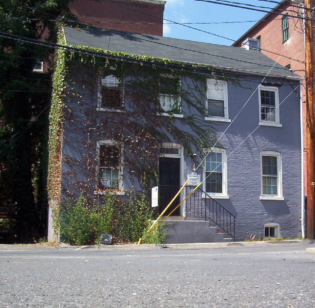 Lancaster, PA : Lancaster City Home