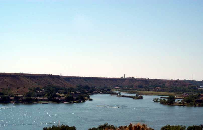 Lubbock, TX : Lake Ransom Canyon suburb photo, picture, image (Texas