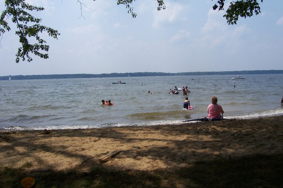 Cortland, OH: 4th of July at Mosquito Lake
