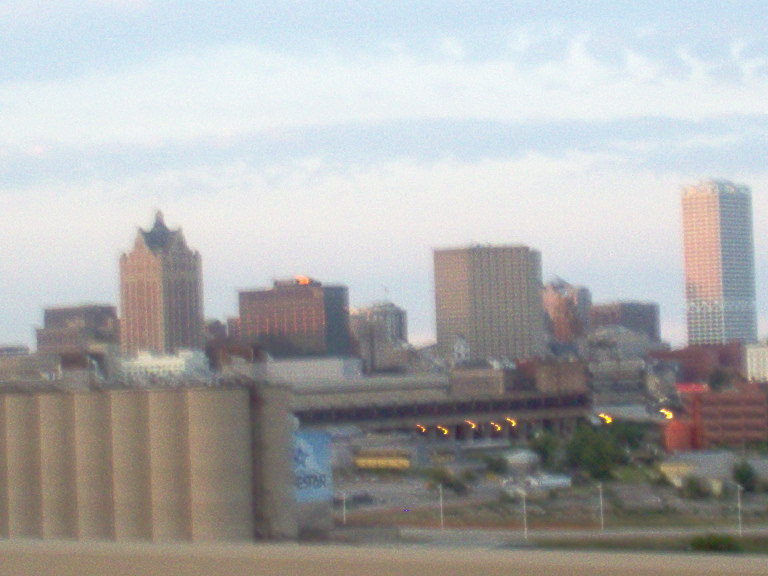 Milwaukee, WI : Milwaukee Skyline