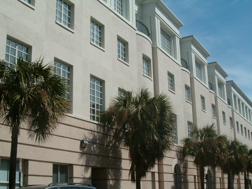 Charleston, SC : side street downtown