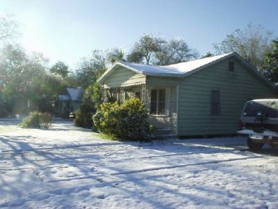 Brownsville, TX : Rare January snow in Brownsville, TX. User comment: It was December and not January.