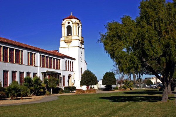 Salinas, CA: Salinas High School