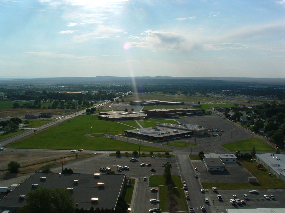 Riverton, WY : Riverton High School and Middle School from Hot air