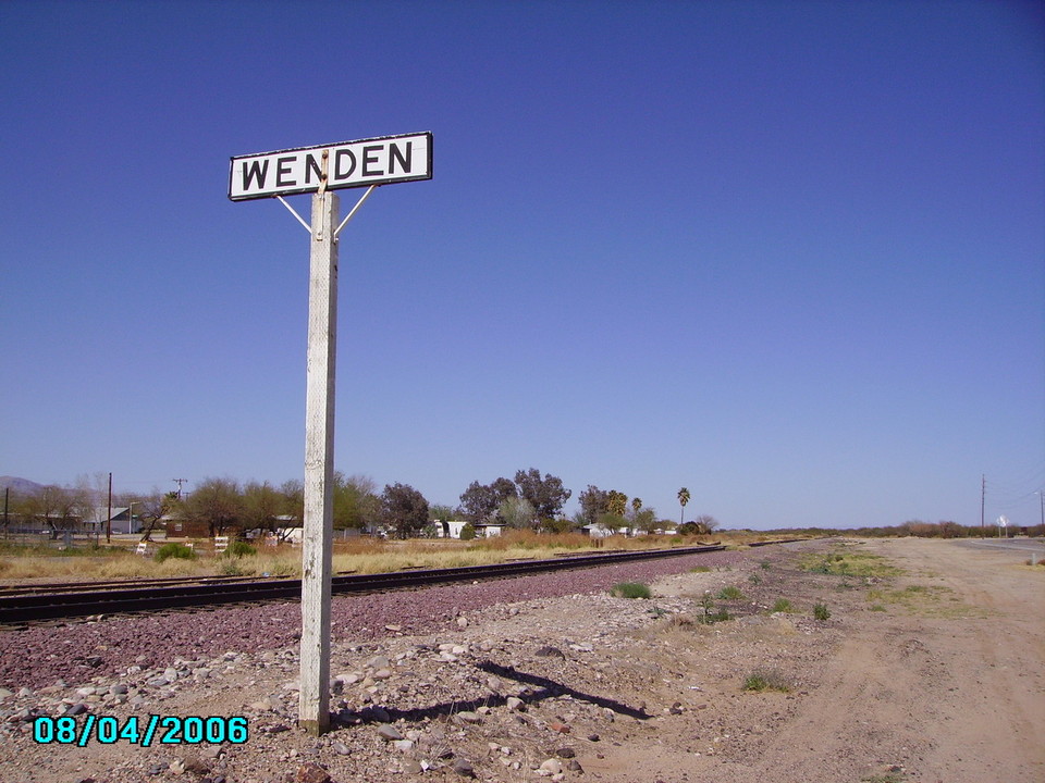 Wenden, AZ: Wenden looking East