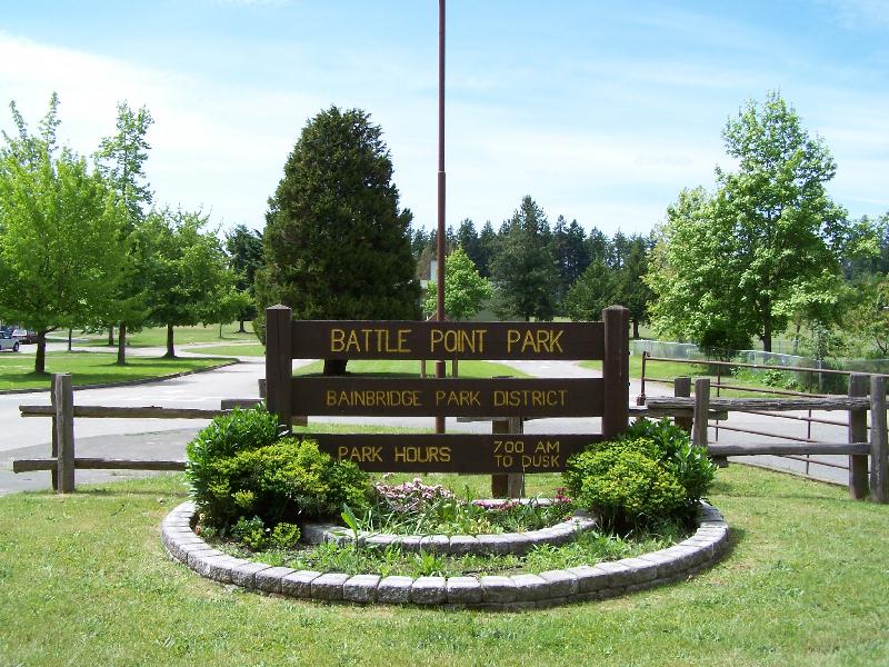 Bainbridge Island, WA: Entrance to Battle Point Park