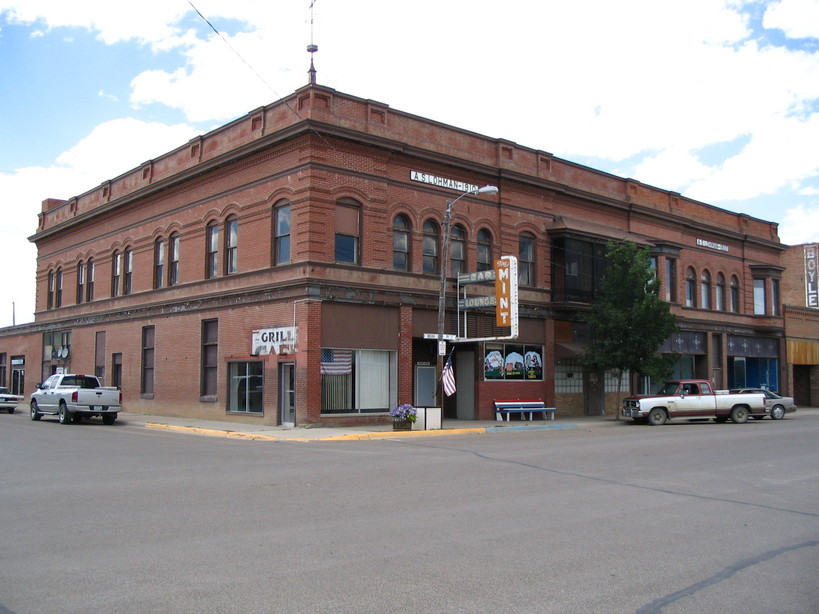 Chinook, MT: National Register building