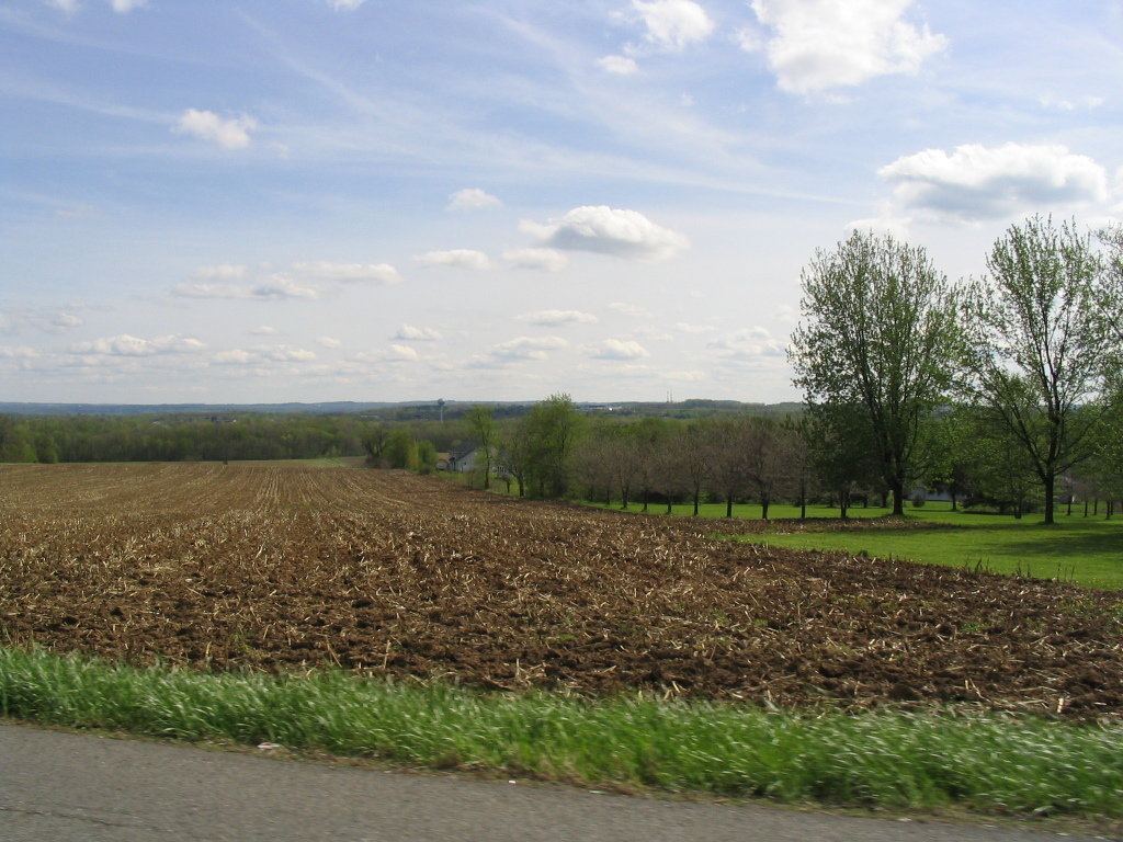 Baldwinsville, NY: View of the landscape between Baldwinsville and Liverpool (still in the B'ville zip code) in suburban Syracuse, NY