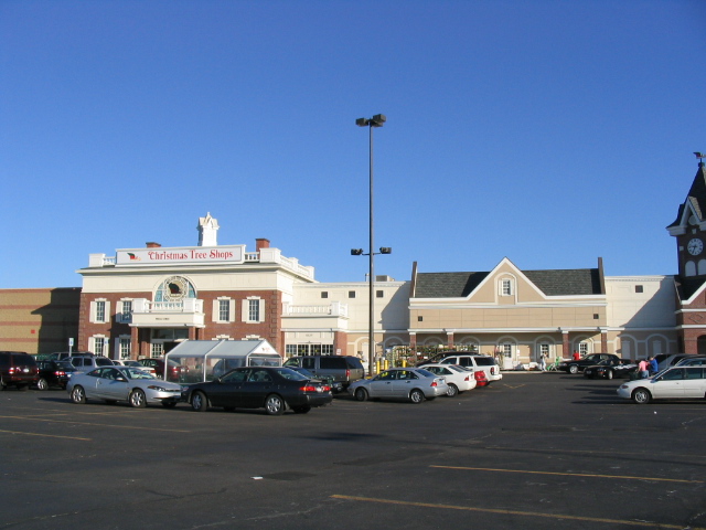 Salina, NY: Strip Mall in Salina, NY a suburb of Syracuse very close to the city