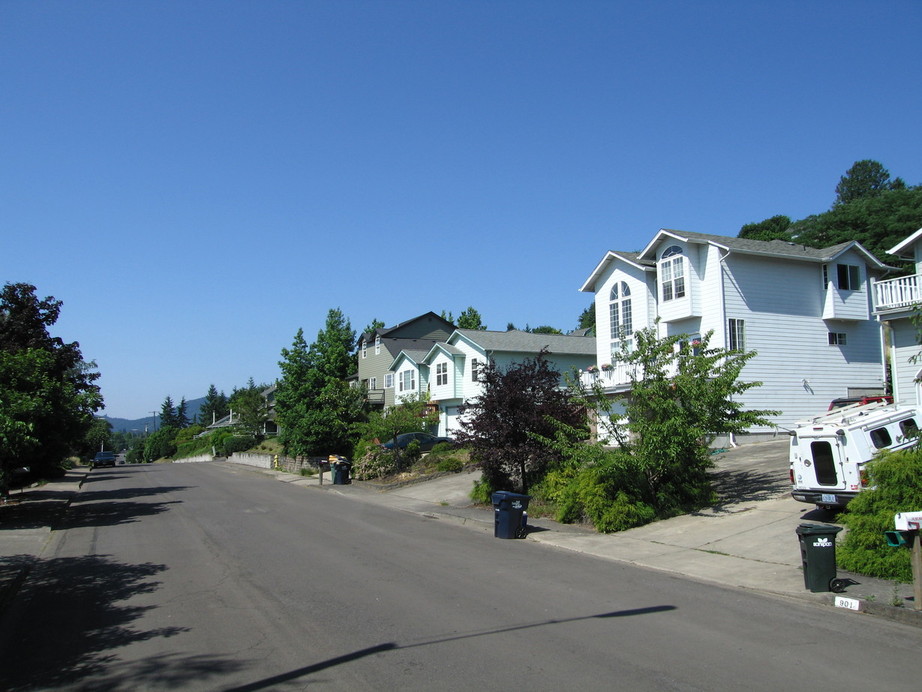 Springfield, OR: Homes on Kelly Butte, Springfield OR