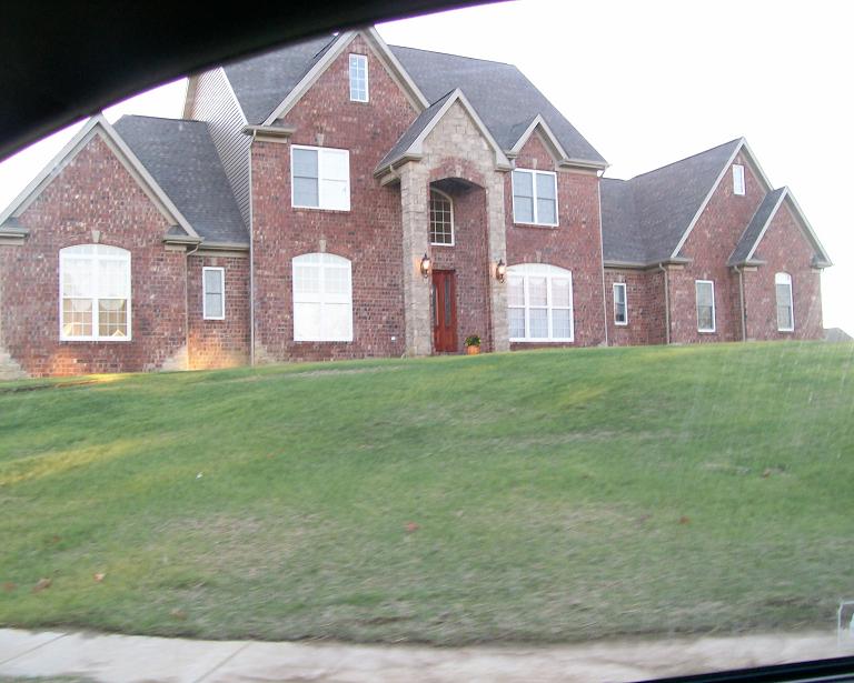 O, IL : Crown Pointe-One of O'Fallon's Most Exclusive Neighborhoods