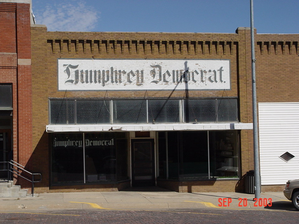Humphrey, NE: Humphrey Democrat newspaper building.