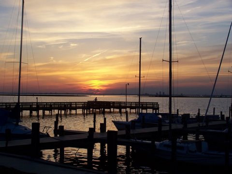 Daphne, AL: The Sunset at the yacht Club