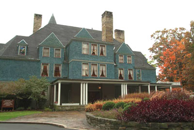 Elkins, WV : Halliehurst Mansion, on campus of D&E