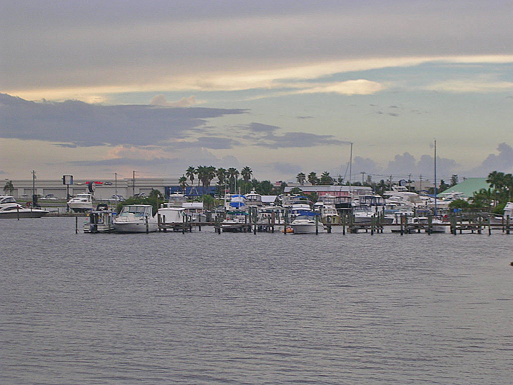 Stuart, FL : boats in the st lucie near the palm city bridge