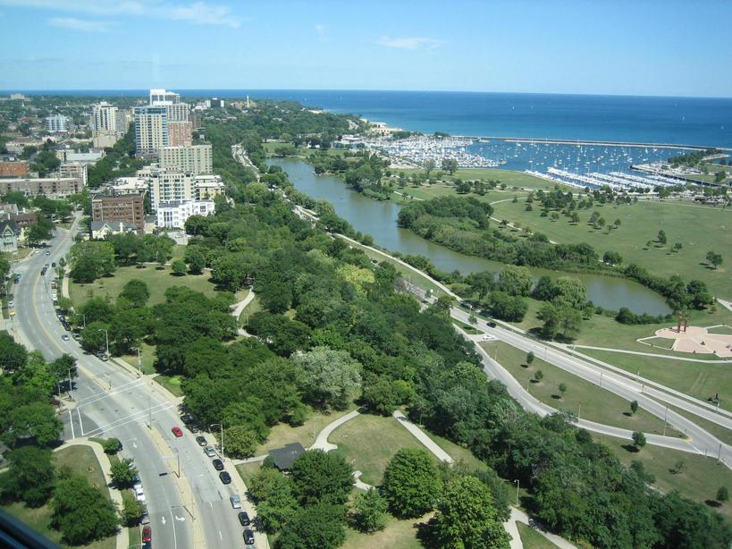 Milwaukee, WI : East Side from Kilbourn Tower