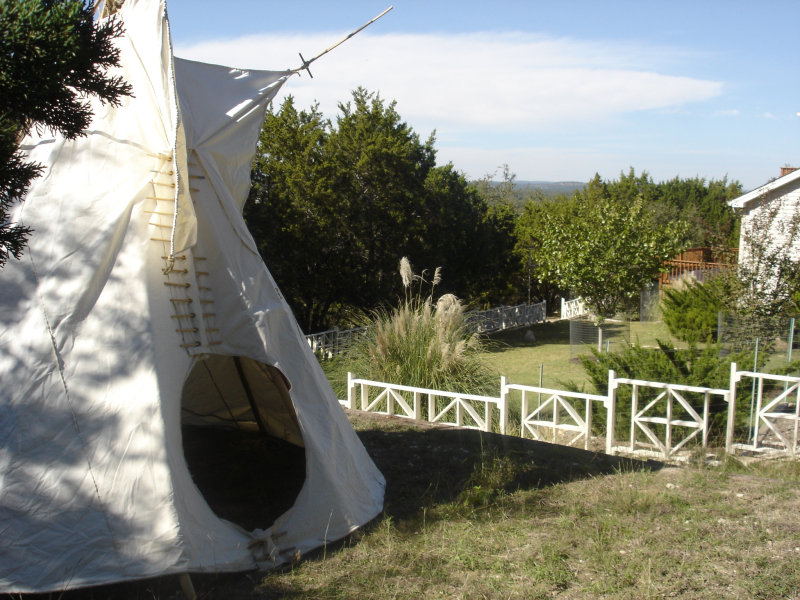 Lago Vista, TX : Alternative Housing on Rock Terrace in Lago Vista