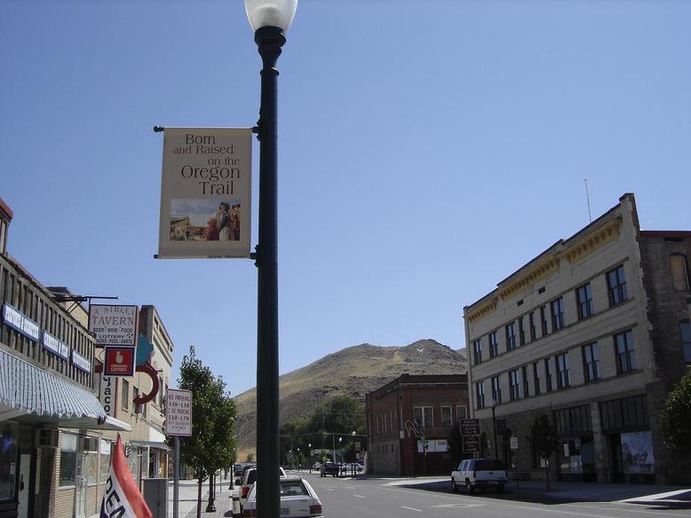 Vale, OR Downtown Murals Celebrating the Oregon Trail photo, picture, image (Oregon) at city