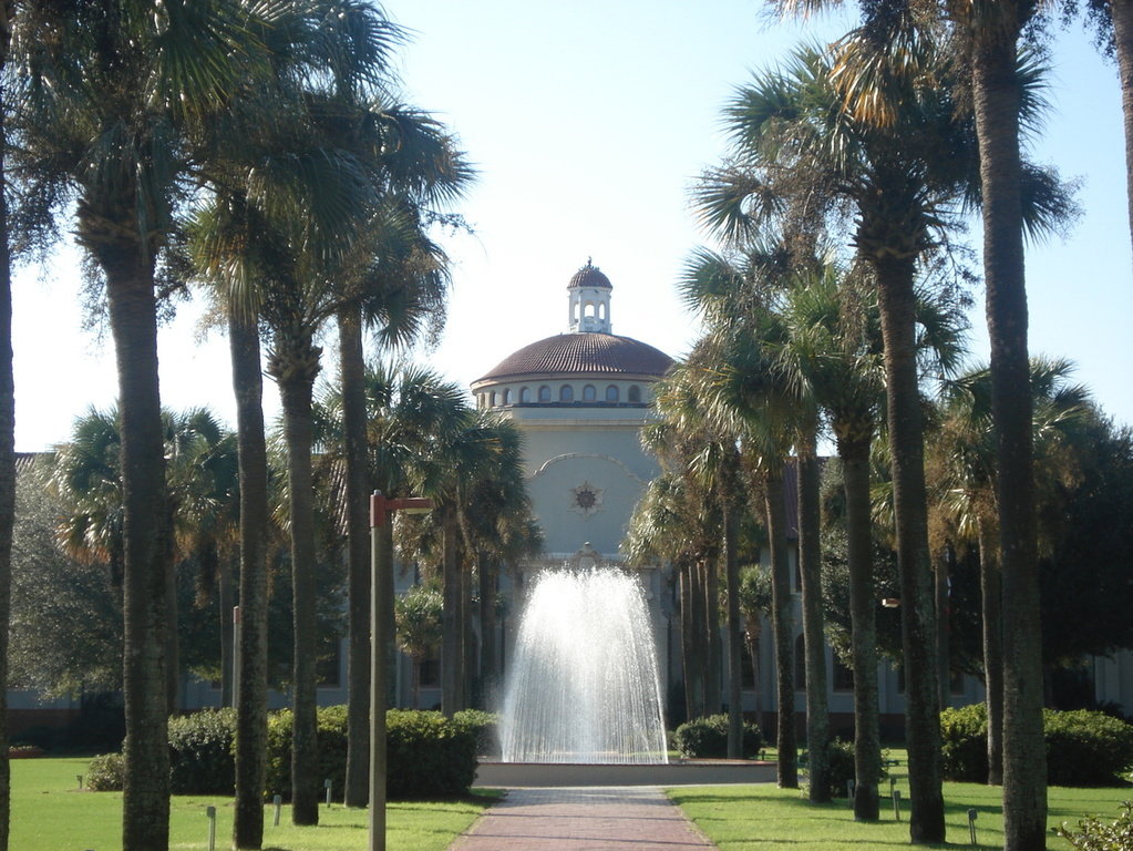 Valdosta GA Valdosta State University Pathway front Lawn Photo 