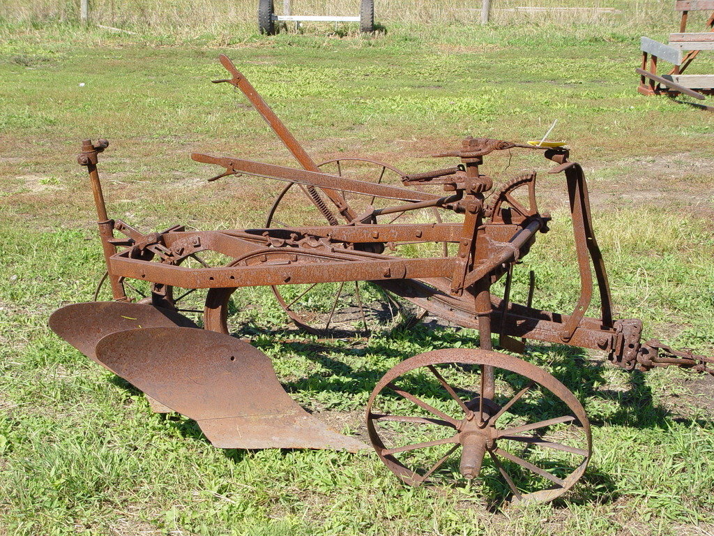 Fullerton, NE : A Farmers tool from the past
