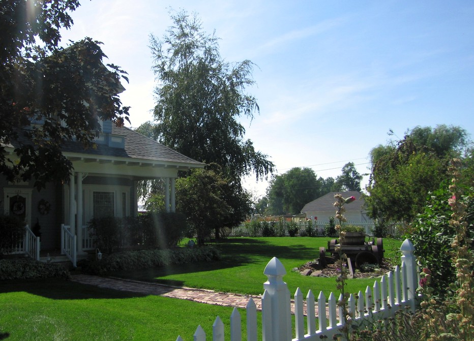 Merrill, OR : Merrill home.....