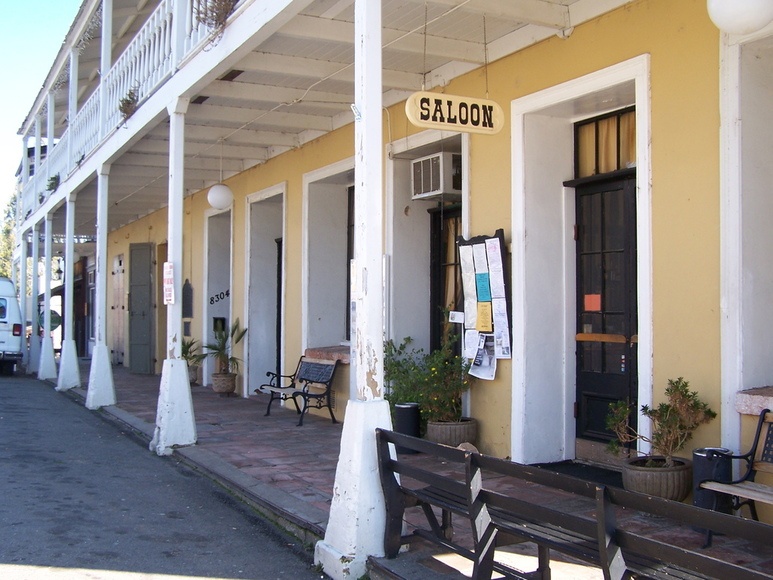 Mokelumne Hill, CA : Hotel Leger Saloon, Mokelumne Hill