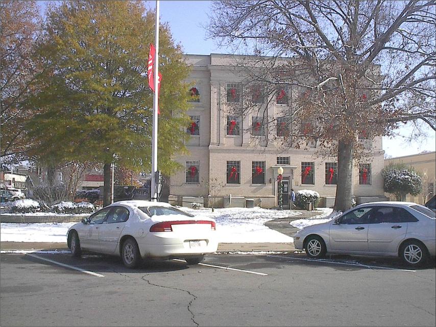 Clarksville, AR: Johnson County Court House