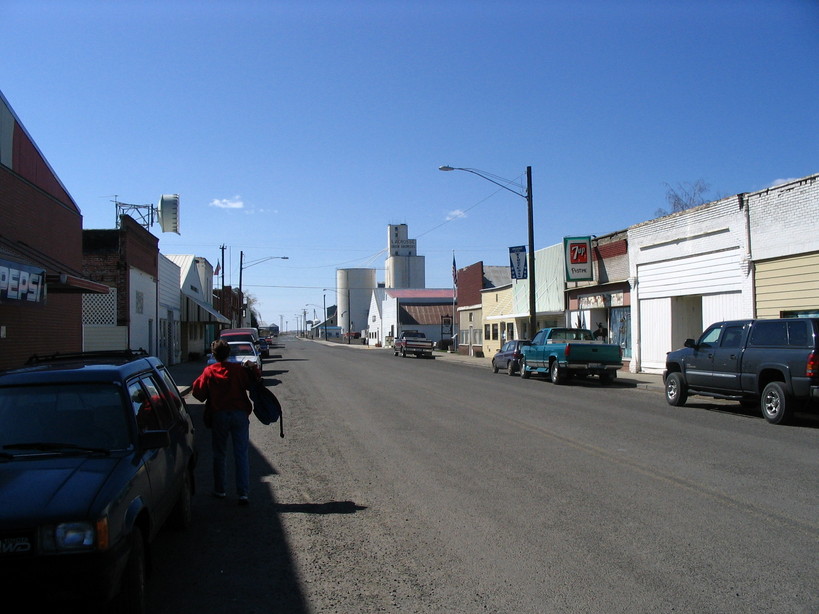 La Crosse, WA : The main drag. photo, picture, image (Washington) at