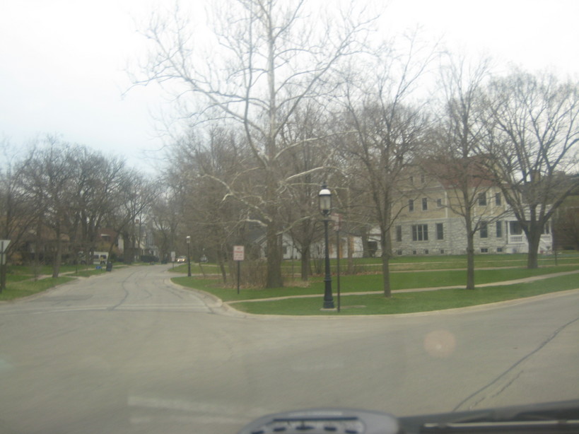 Riverside, IL: winding streets....heading east in front of fire house